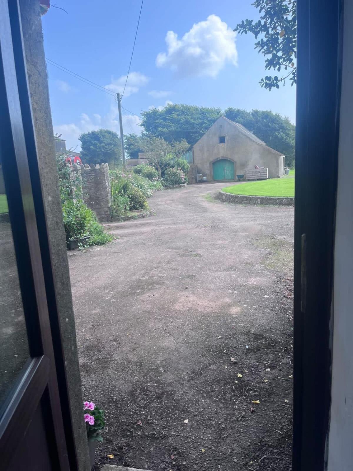 Farmhouse Apartment Saint Ishmaels  外观 照片
